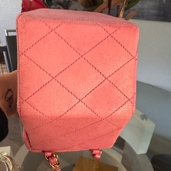 🌸100% Authentic Late 80’s Chanel Pink Leather bag🌸 - Picture 6 of 11